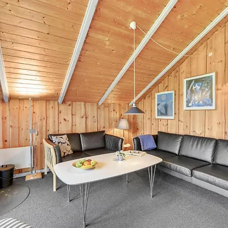 Сasa de vacaciones 3 Bedroom Cozy In Tarm