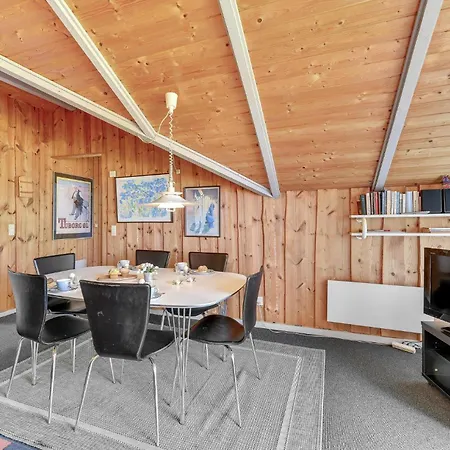 Сasa de vacaciones 3 Bedroom Cozy In Tarm