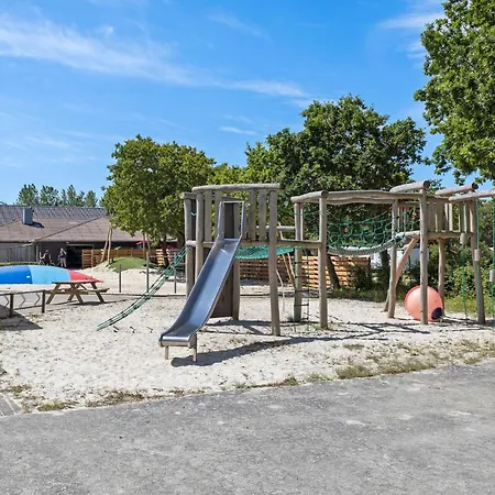 3 Bedroom Cozy In Tarm Сasa de vacaciones Hemmet